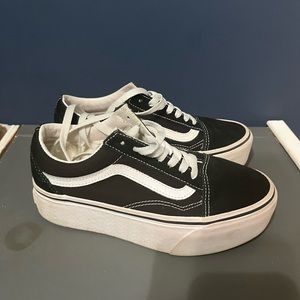 VANS Platform sneaker size 5.0